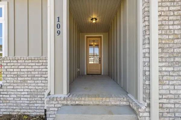 109 Chalone Dr, White House, TN 37188