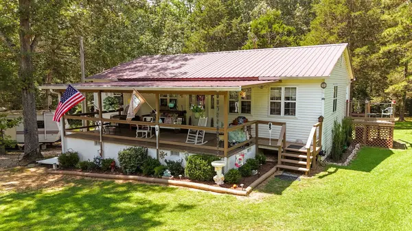 85 NELLS KNOB CV, Bath Springs, TN 38311