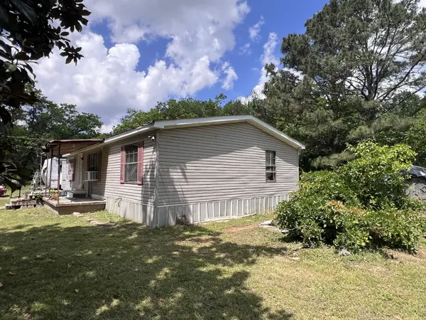 616 Powell St, Paris, TN 38242
