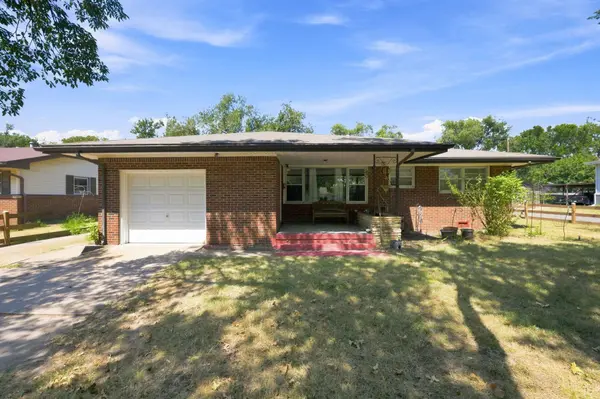 1302 W Fultz St, Wichita, KS 67217