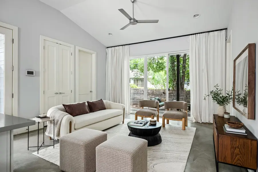 1703 Perez ST #2, Austin, TX 78721