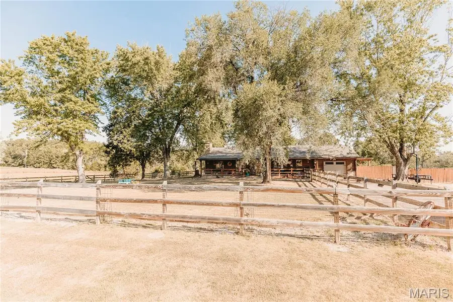 25301 N Highway 133, Richland, MO 65556