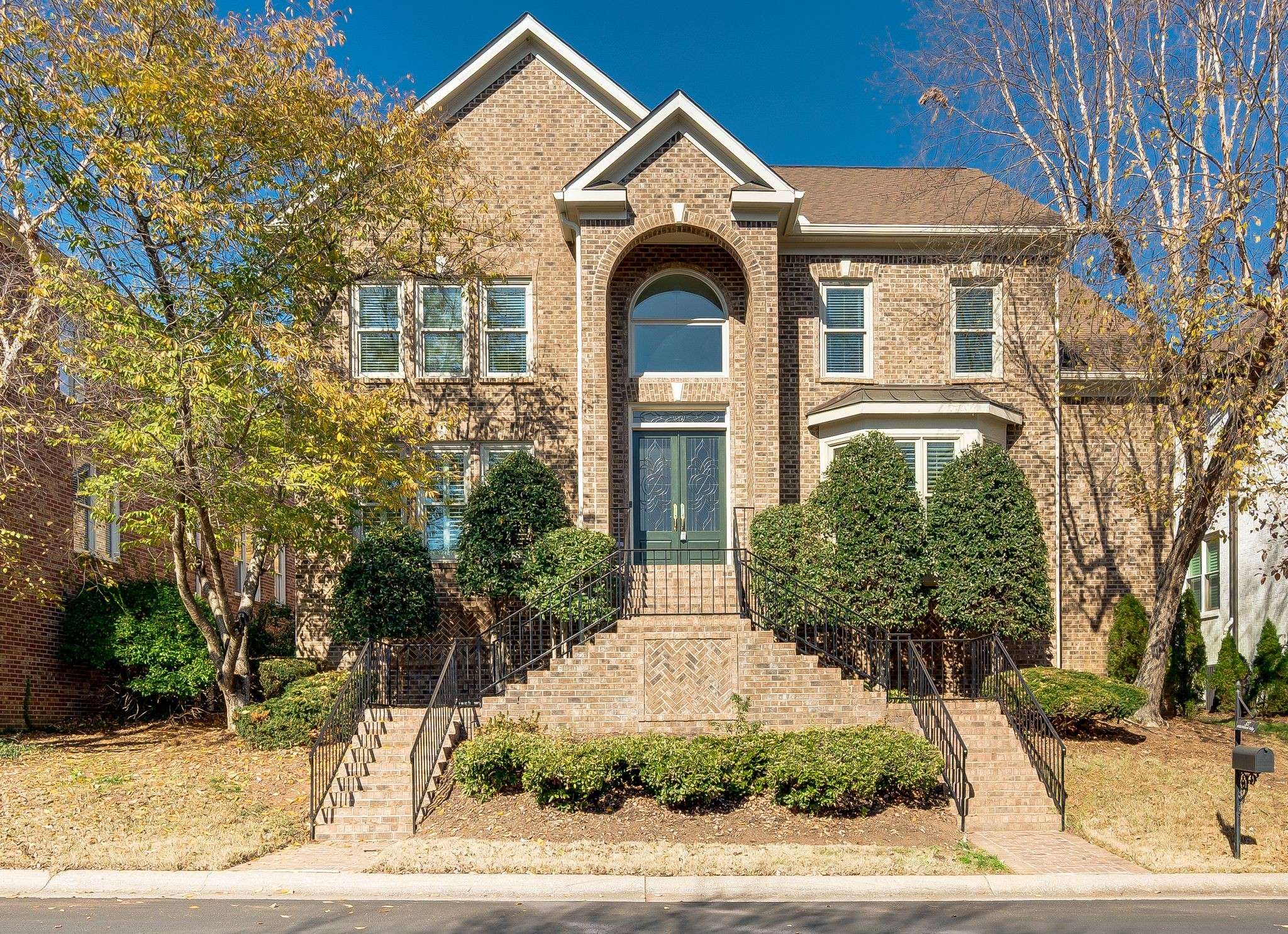 327 Whitworth Way, Nashville, TN 37205
