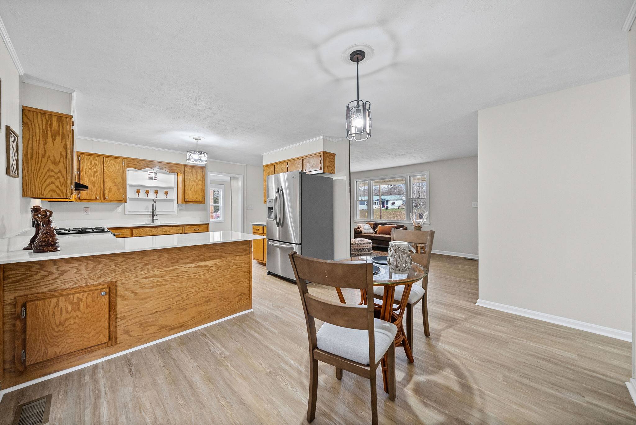1272 Taylor Town Rd, White Bluff, TN 37187