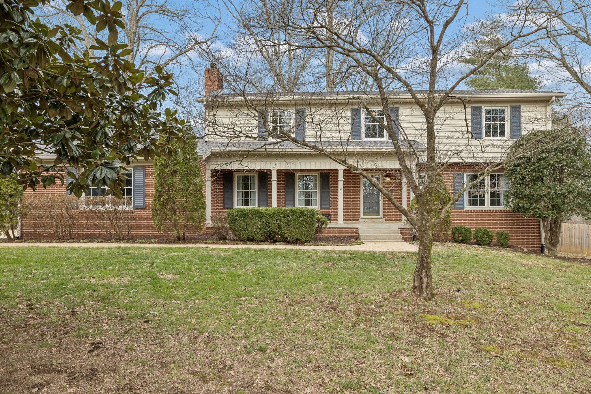 1512 Windermere Dr, Columbia, TN 38401