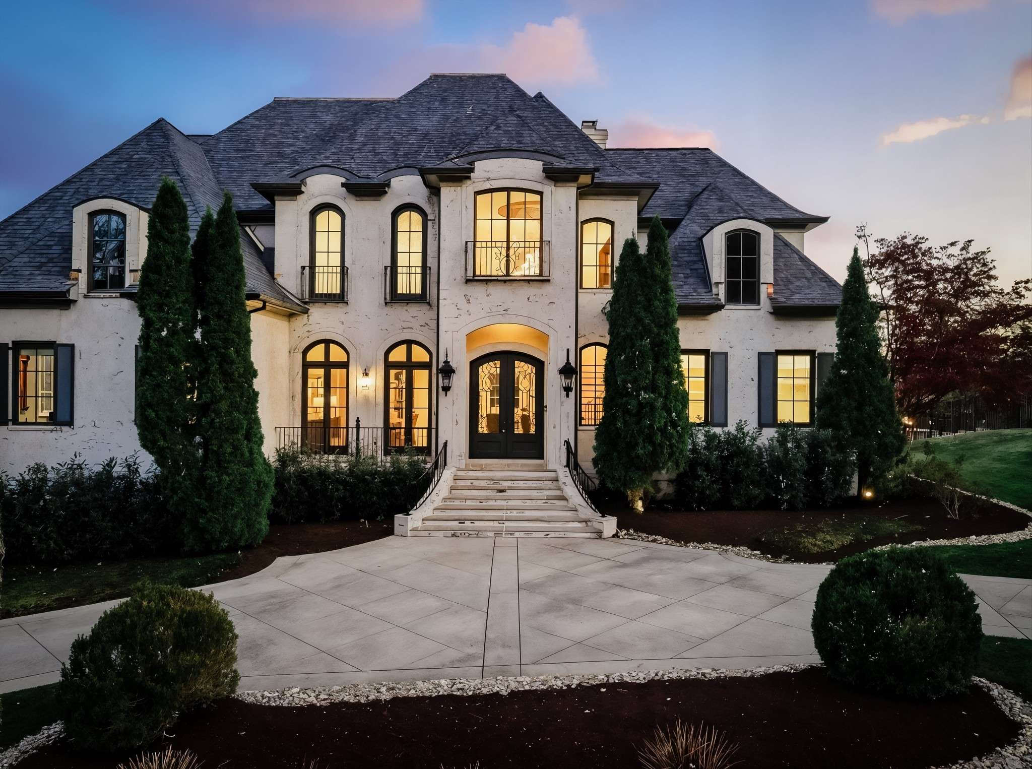 10 Colonel Winstead Dr, Brentwood, TN 37027