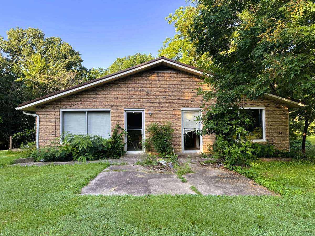 3023 Highway 120, Bumpus Mills, TN 37028