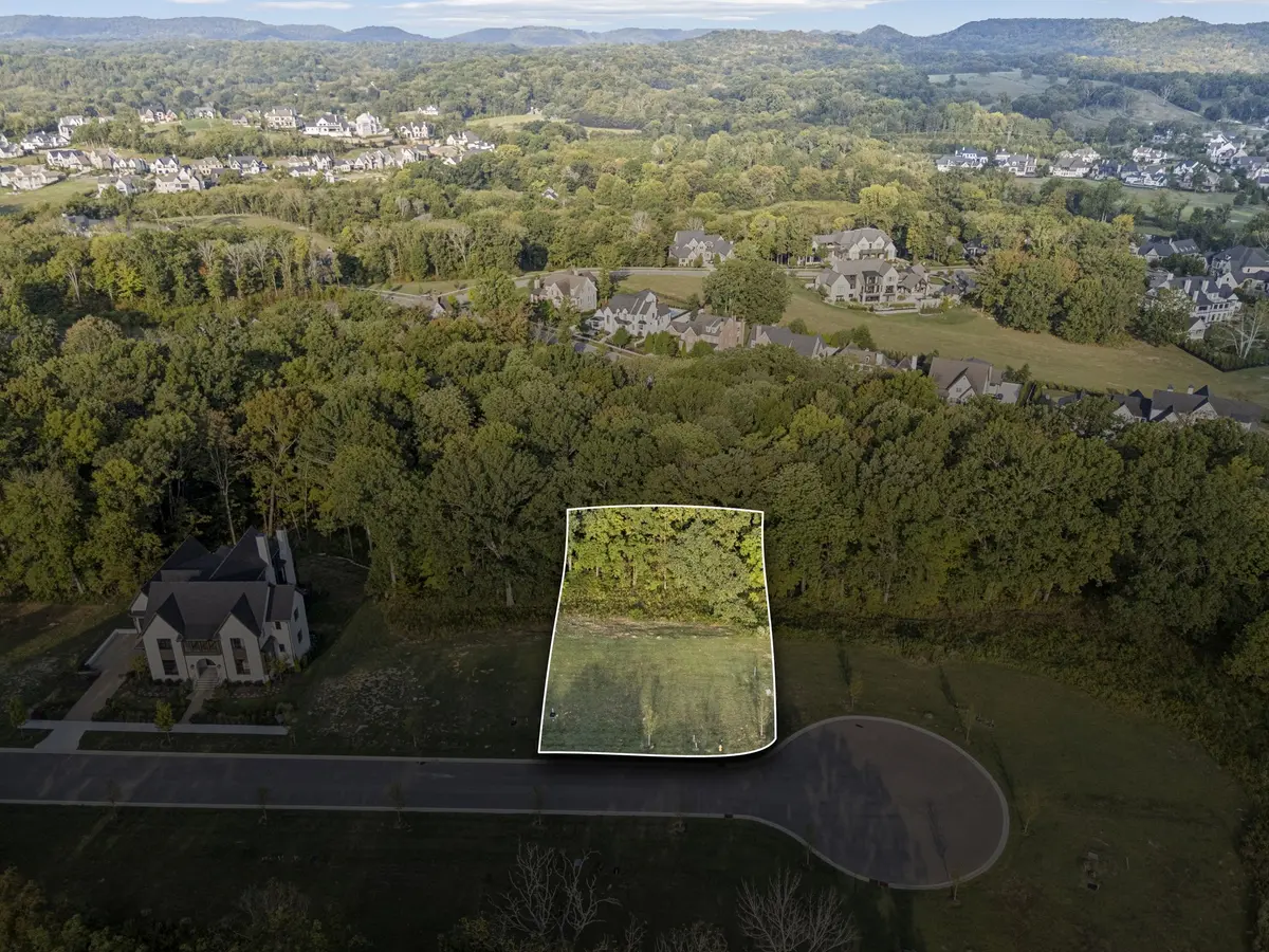 8525 Blanton Ct, College Grove, TN 37046