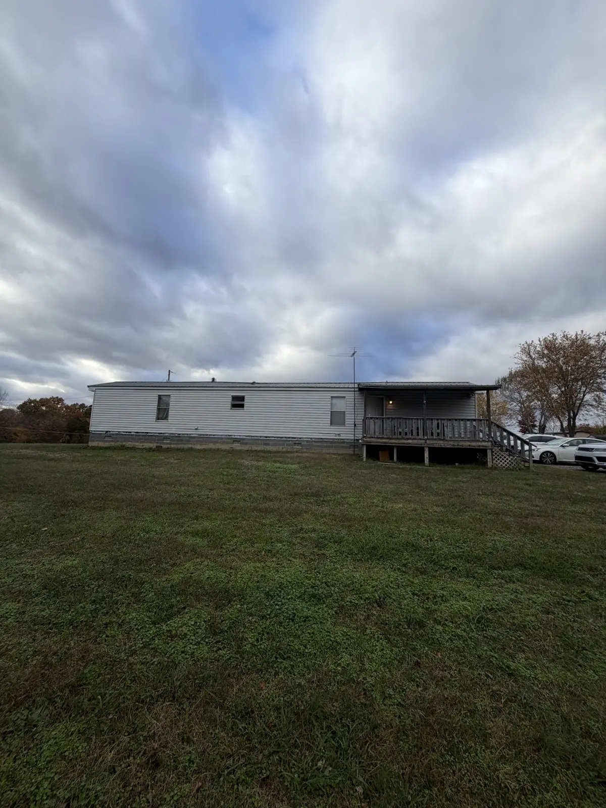 104 Mutt Rd, White Bluff, TN 37187
