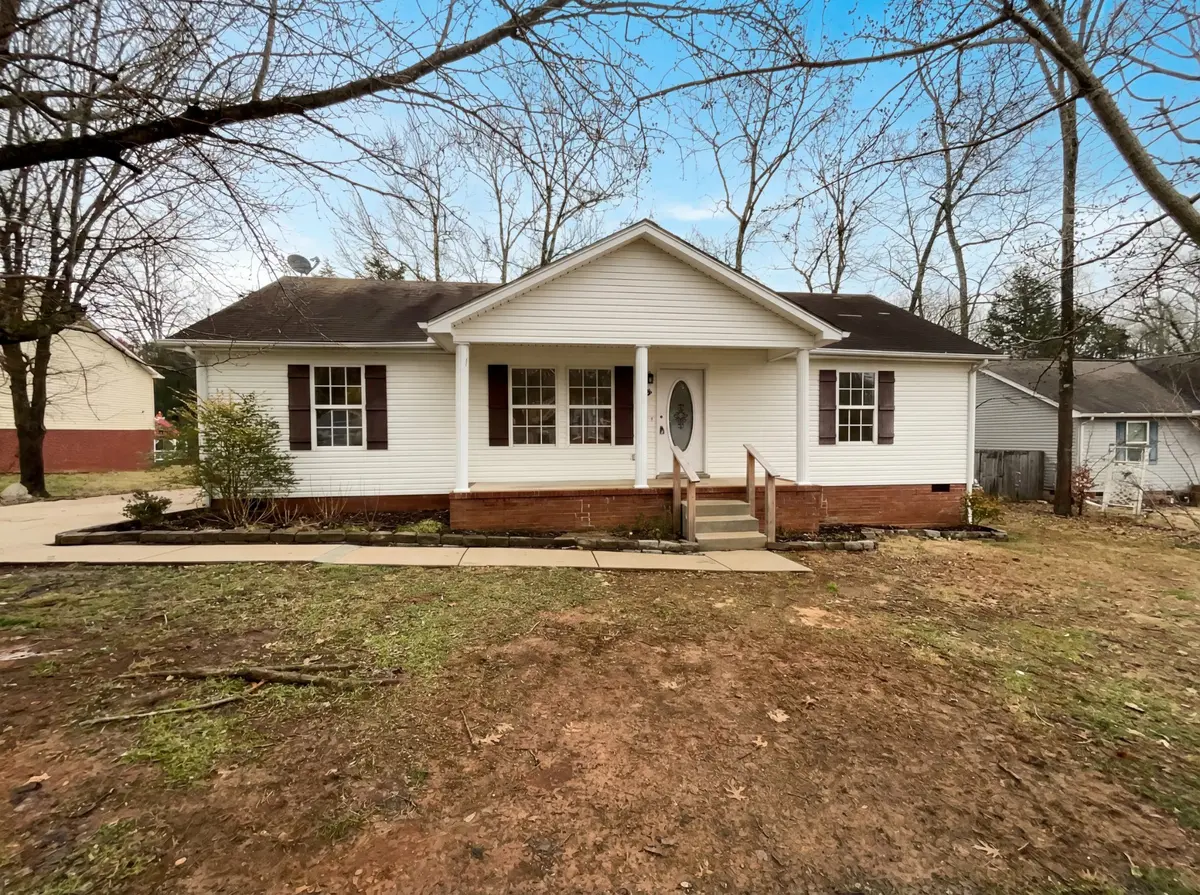 1503 Rebecca Dr, Chapel Hill, TN 37034