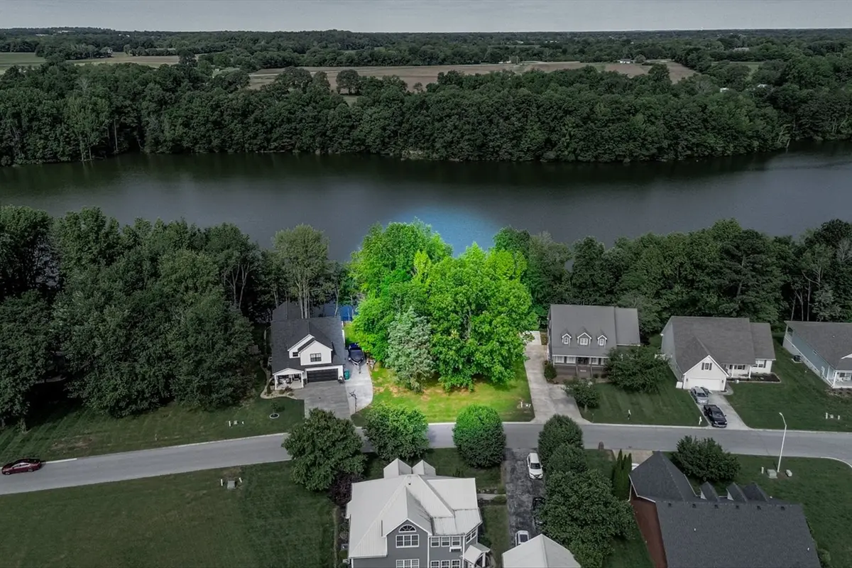 6 Cypress Point Dr, Winchester, TN 37398