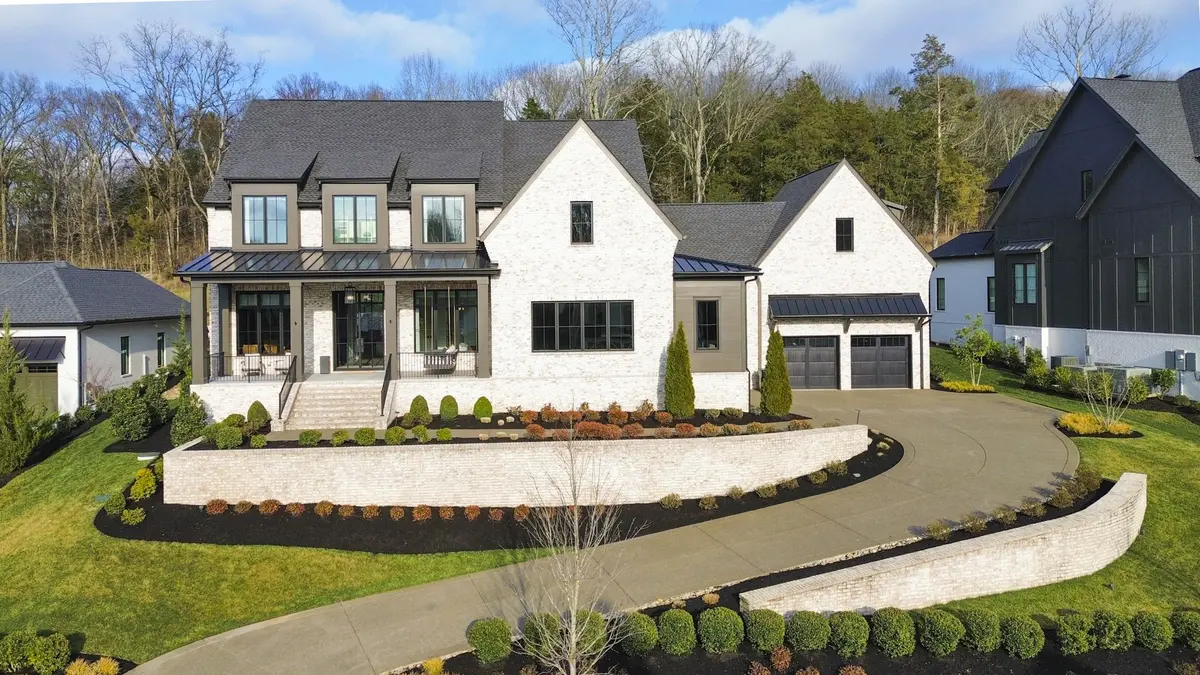 8135 Heirloom Blvd, College Grove, TN 37046