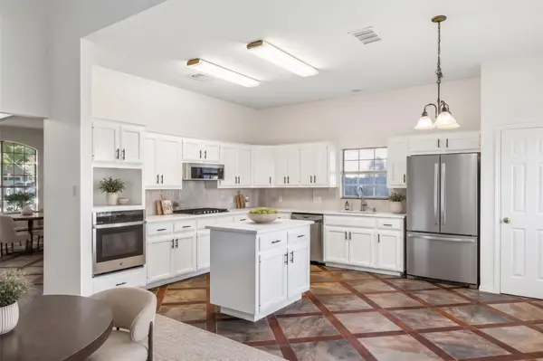 1908 Clearwater DR, Round Rock, TX 78681