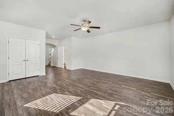 8411 Highgate DR, Charlotte, NC 28215