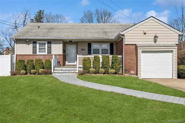 2841 Besade CT, Oceanside, NY 11572