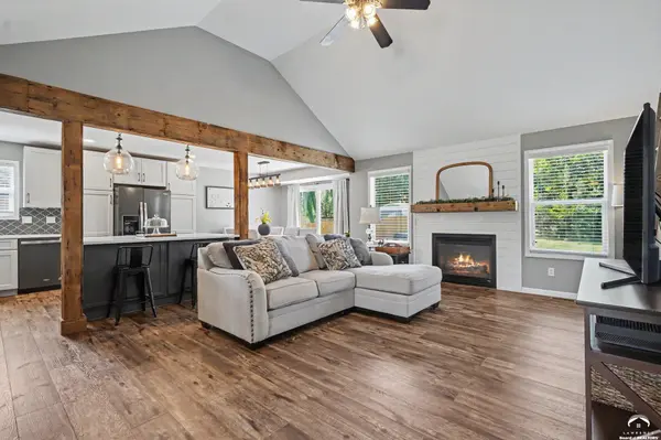 709 Flame WAY, Baldwin City, KS 66006