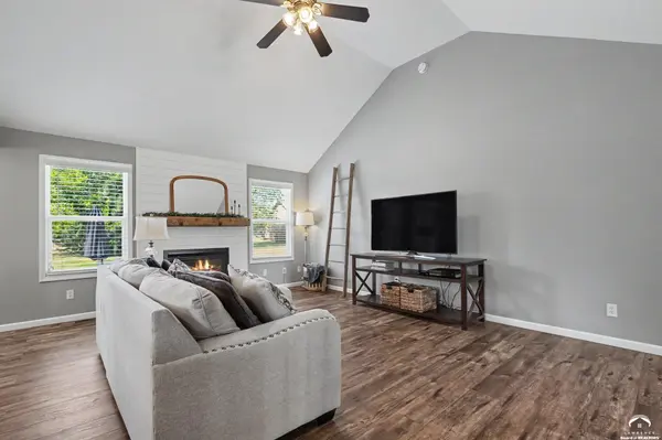 709 Flame WAY, Baldwin City, KS 66006