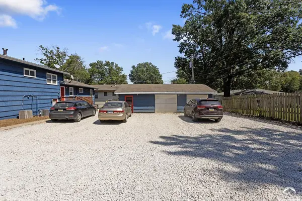 731 W 25th ST, Lawrence, KS 66046