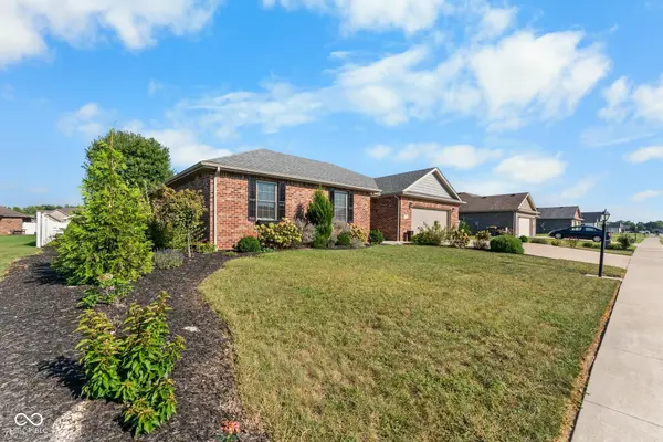 1747 W Bell Ford DR, Seymour, IN 47274