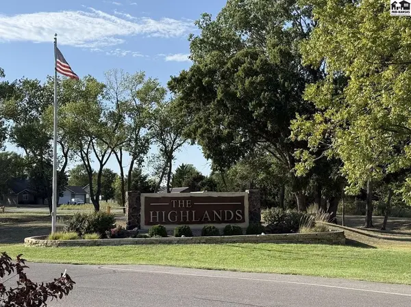 Lot 9-10, 000 E Snokomo Rd, Hutchinson, KS 67502