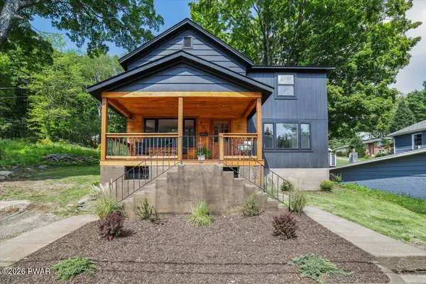 306 Columbus AVE, Hawley, PA 18428