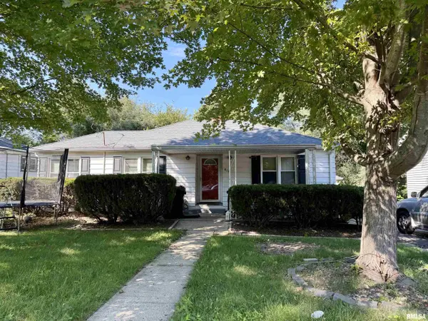 812 N FERNWOOD CIR, Peoria, IL 61604