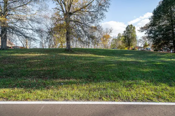 0 Indian Mound Dr, Mcminnville, TN 37110