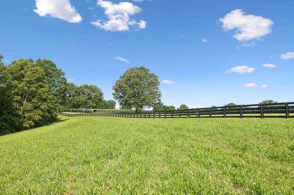 0 Daugherty Capley Rd, Bon Aqua, TN 37025