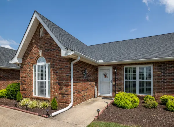 631 E Lane St, Shelbyville, TN 37160