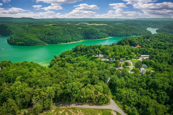 308 Cosby Parris Rd, Byrdstown, TN 38549
