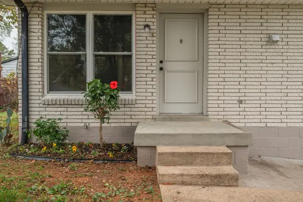 144 Luna Dr, Nashville, TN 37211