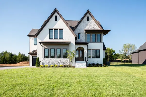 106 Autumn Breeze Dr, Mount Juliet, TN 37122