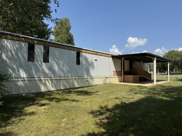 250 Breeze Inn Rd, Castalian Springs, TN 37031