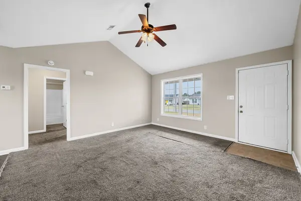 213 Bob White Trl, Oak Grove, KY 42262