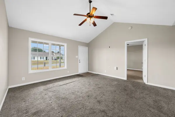 213 Bob White Trl, Oak Grove, KY 42262
