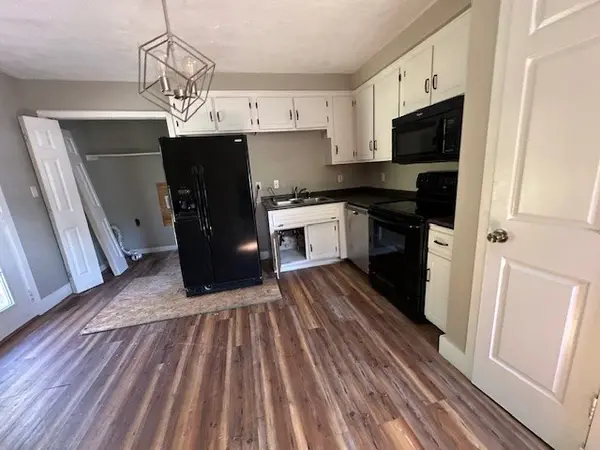 427 Helton Dr, Clarksville, TN 37042