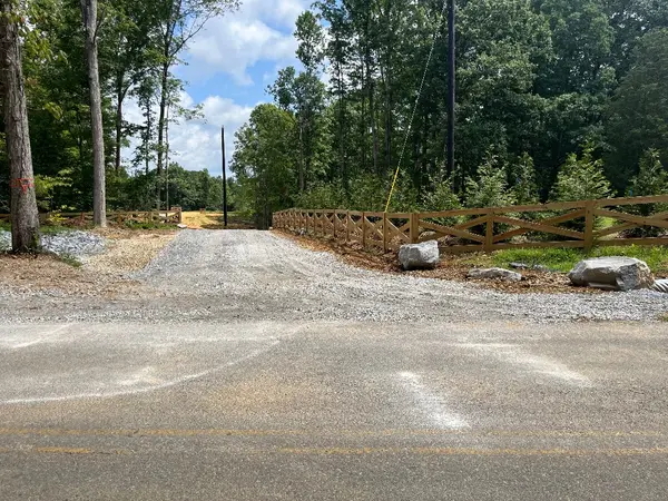 10898 Back Piney Rd, Bon Aqua, TN 37025