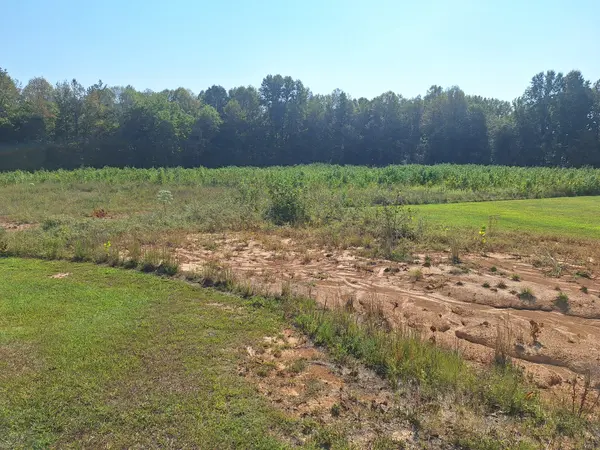 1 Post Oak Road, Camden, TN 38320