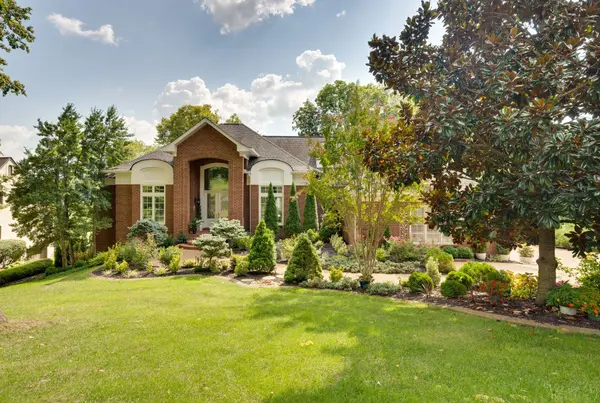8 Carmel Ln, Brentwood, TN 37027