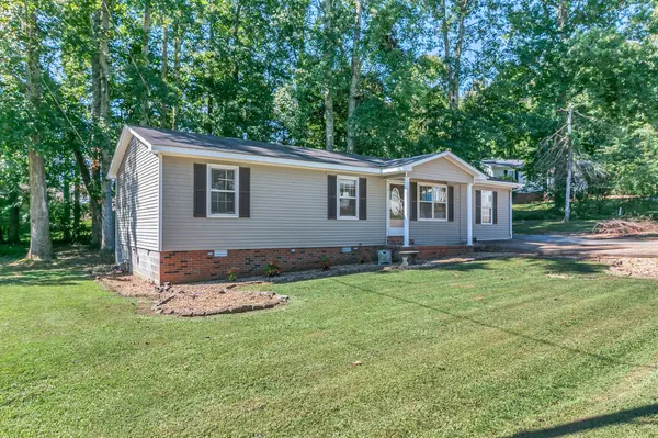 2121 Honey Locust Cv, Paris, TN 38242