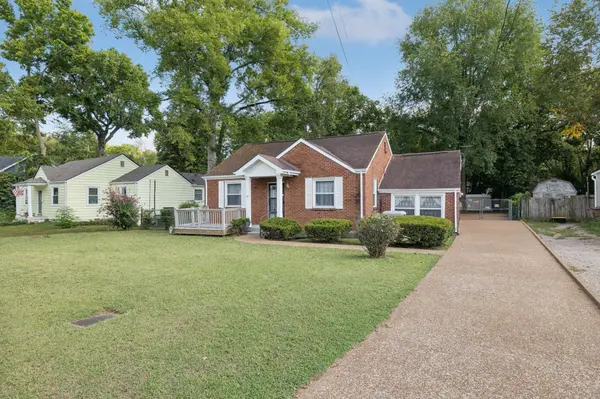956 Graybar Ln, Nashville, TN 37204
