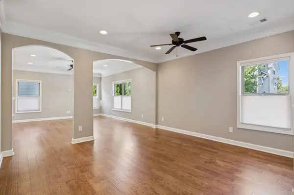 200 Walden Village Ln, Nashville, TN 37210