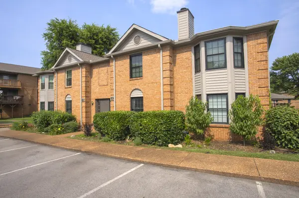 217 Ellington Place, Madison, TN 37115