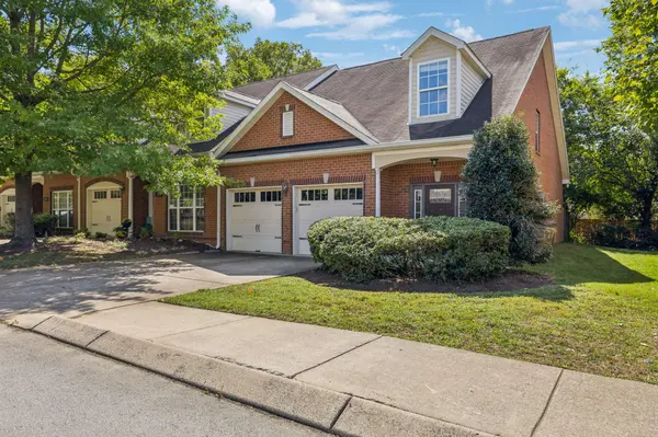 3064 Whitland Crossing Dr, Nashville, TN 37214