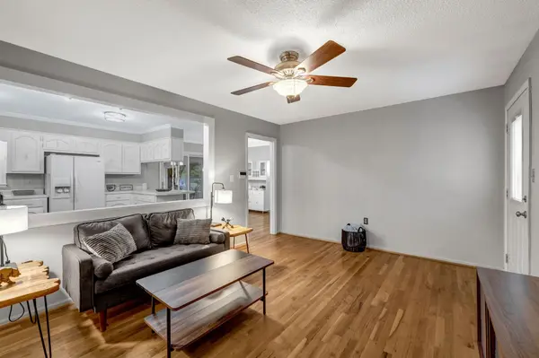 303 Lake Dr, Columbia, TN 38401