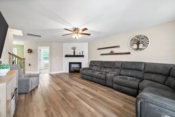 2641 Rafiki Dr, Clarksville, TN 37042