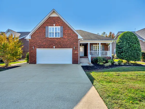 180 Winfrey Ct,  Pleasant View,  TN 37146