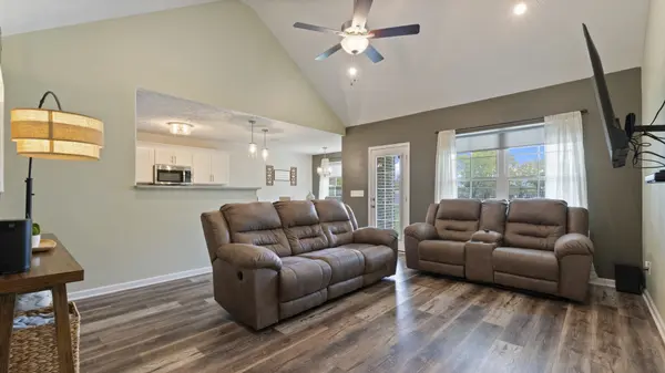 112 Reynard St, Manchester, TN 37355
