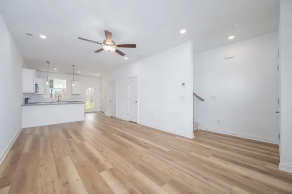 1170 S Dickerson Rd #24, Goodlettsville, TN 37072