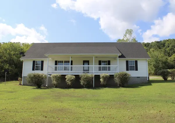 121 Lock Seven Ln, Carthage, TN 37030